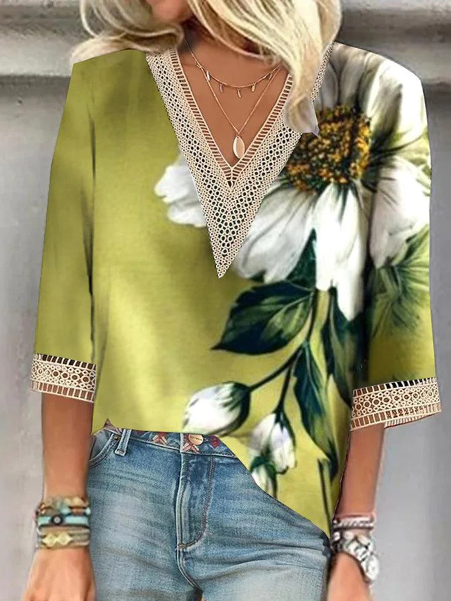 Unique Floral Print V-neck 3/4 Sleeve Top