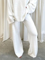 White Solid Casual Sweater Suit