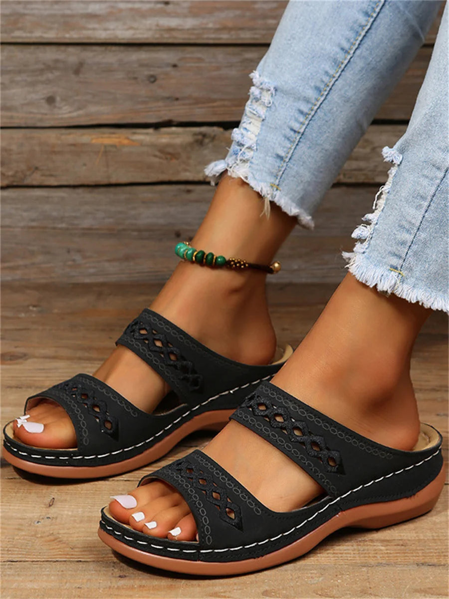New large size slippers, retro stitching, non-slip round toe wedge heel, comfortable flat sandals for women