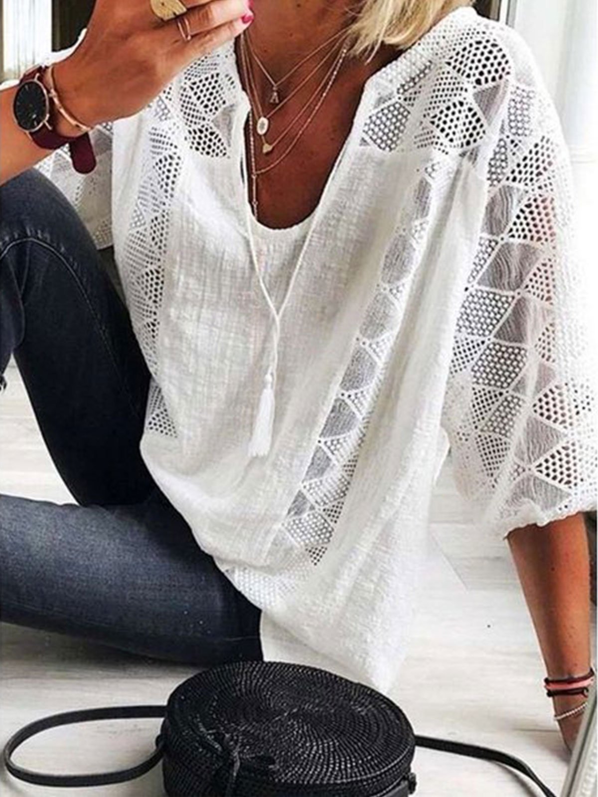 Solid Color Leisure Hollow O-neck 3/4 Sleeve Casual Blouse