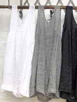 Solid Color V-neck Sleeveless Loose White Tank Top