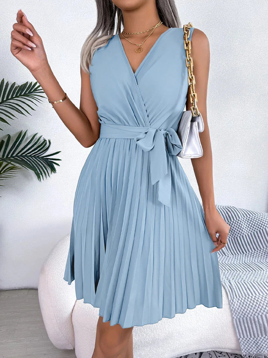 Women's Sleeveless V-neck Solid Color Lace Up Pleated Mini Dress