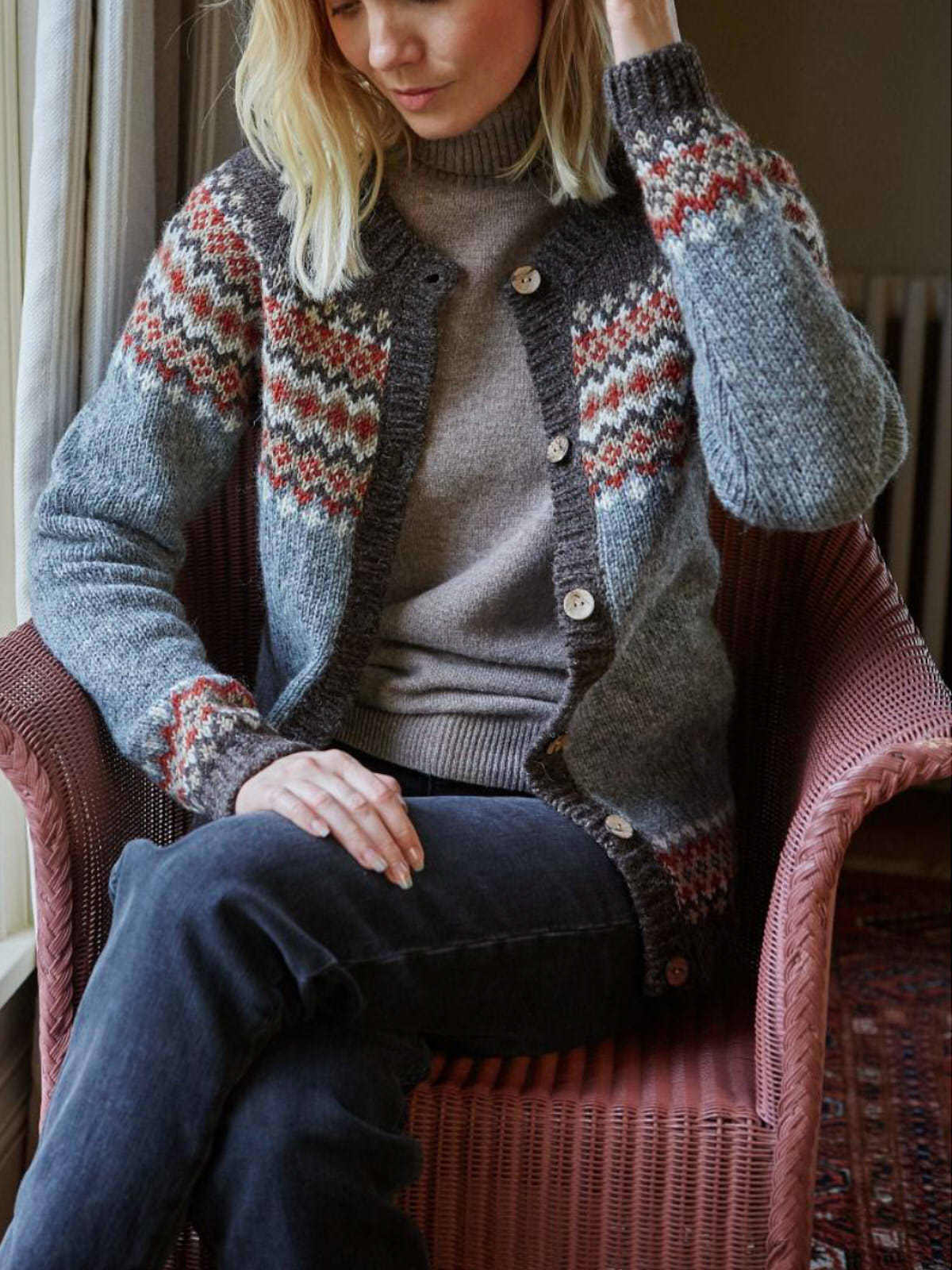 Women's Knitted Fair Isle Diamond Pattern Cardigan