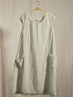 Women's Solid Sleeveless Shift Pockets Dresses