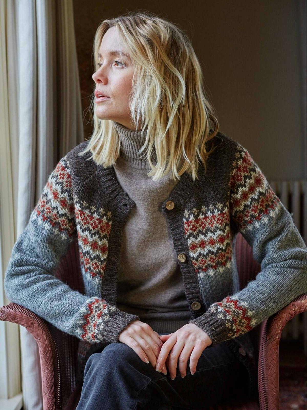 Women's Knitted Fair Isle Diamond Pattern Cardigan