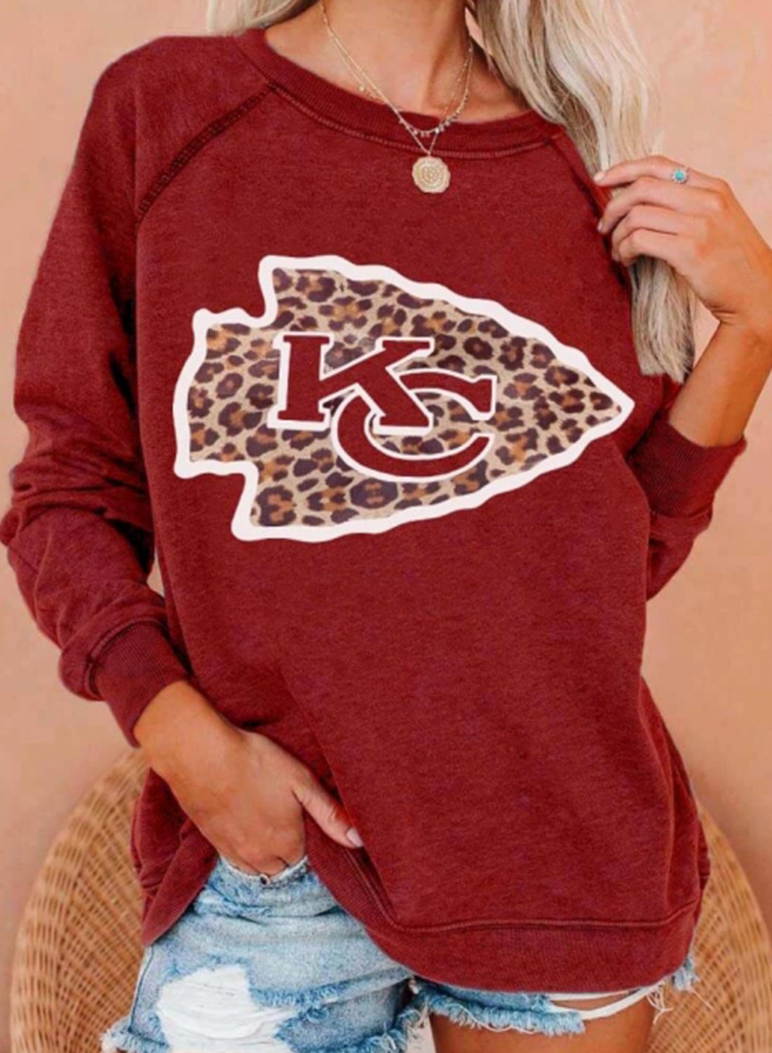 Women Leopard Printed Long Sleeve Round Neck Sweatshirt