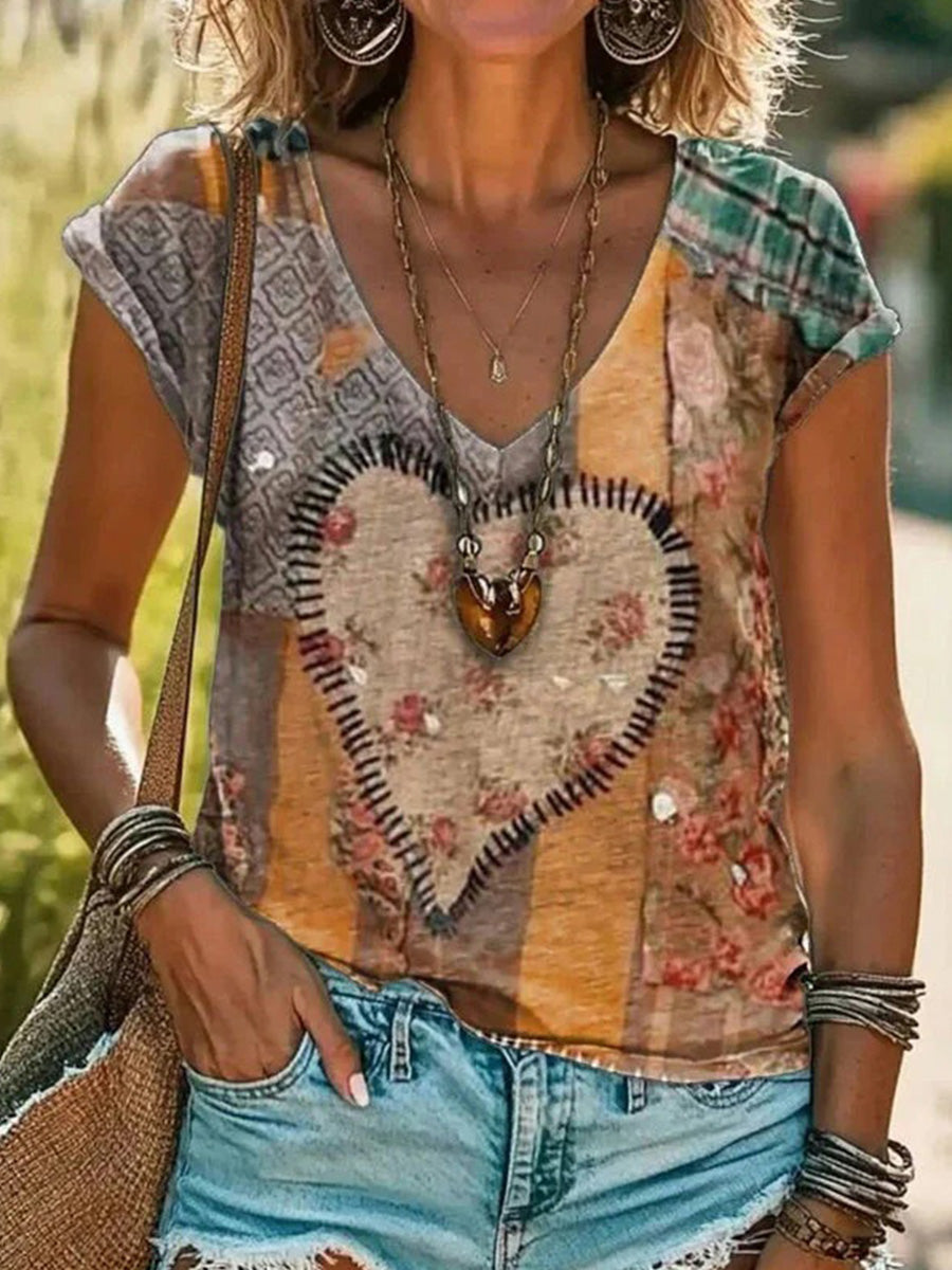 Vintage Heart Print V-neck Short Sleeve T-Shirt