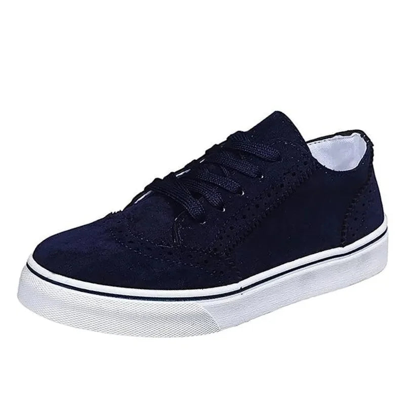 Women's round-toe sneakers