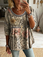 Women's Retro-style Heart Art Print Casual Round Neck Hollow-out Top